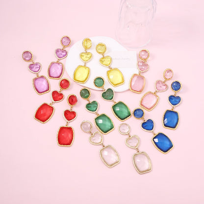 Hurmaava Korvarengas jokaiseen tilaisuuteen