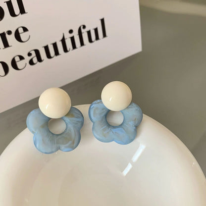 Hurmaava Korvarengas jokaiseen tilaisuuteen