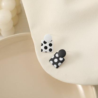 Käsintehty vintage Korvarengas