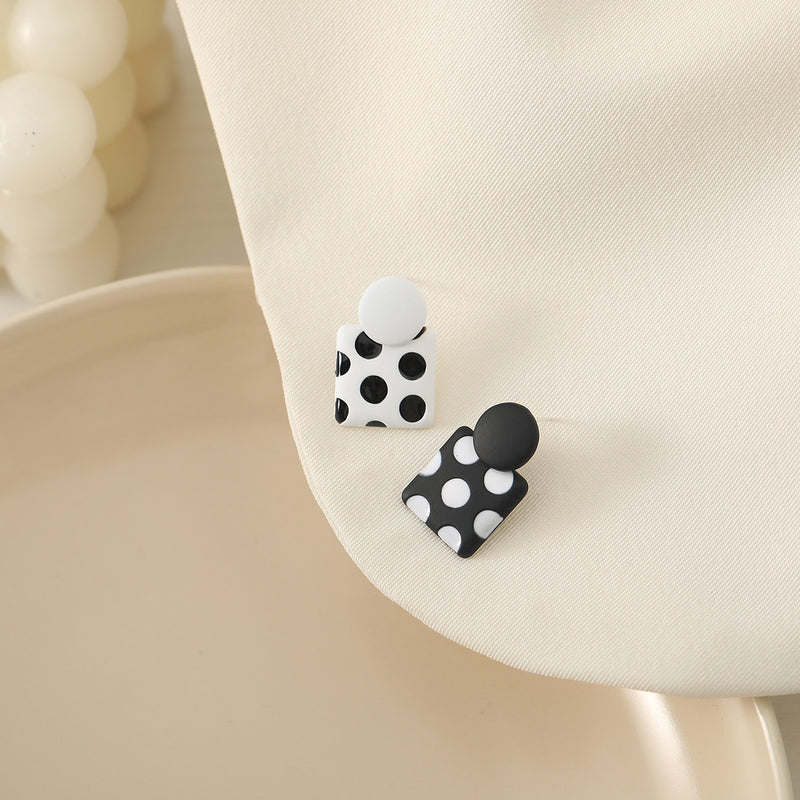 Käsintehty vintage Korvarengas