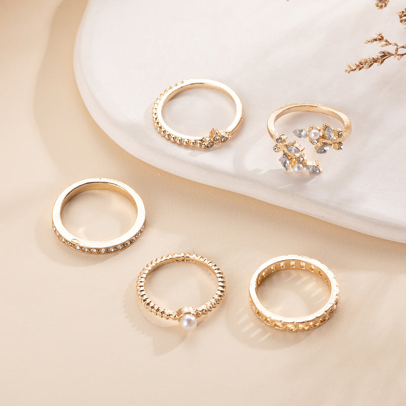 Romanttinen Kulta Ketju erityisiin hetkiin