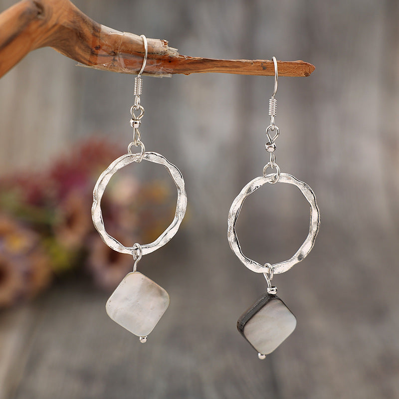 Hurmaava Sormus jokaiseen tilaisuuteen