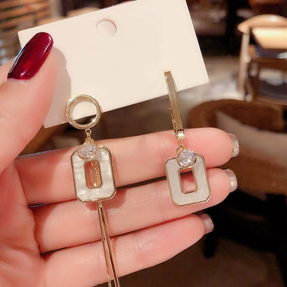 Klassinen Korvarengas ajattomalla viehätyksellä