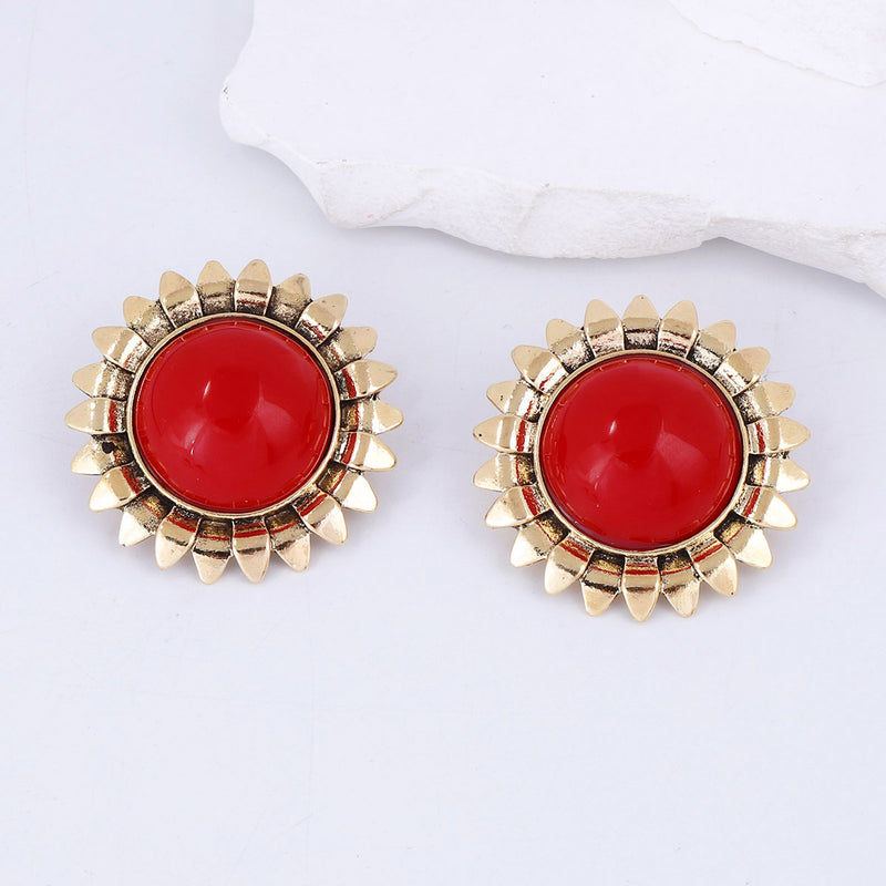 Kaunis Korvarengas ainutlaatuisella tyylillä