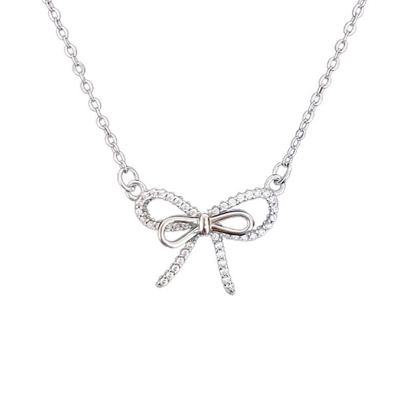 Käsintehty vintage Kaulakoru