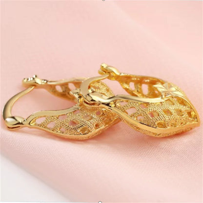 Hurmaava Korvarengas jokaiseen tilaisuuteen