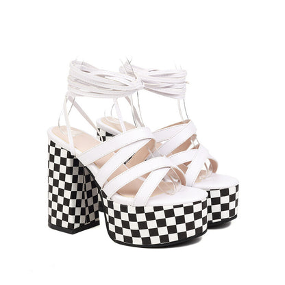 Sulavalinaiset Ortopediset Sandaalit Moderniin Tyyliin