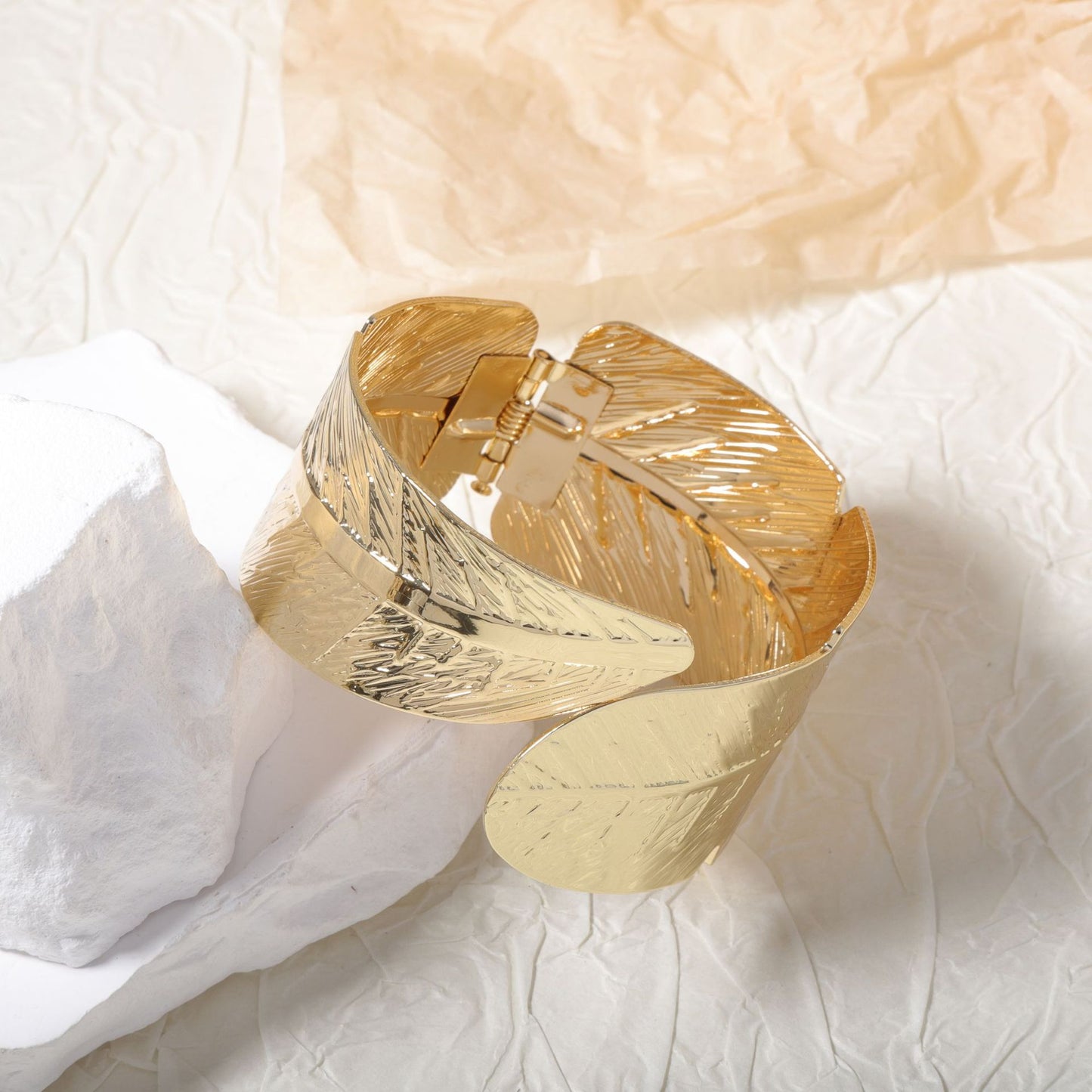 Kaunis Rannekoru ainutlaatuisella tyylillä