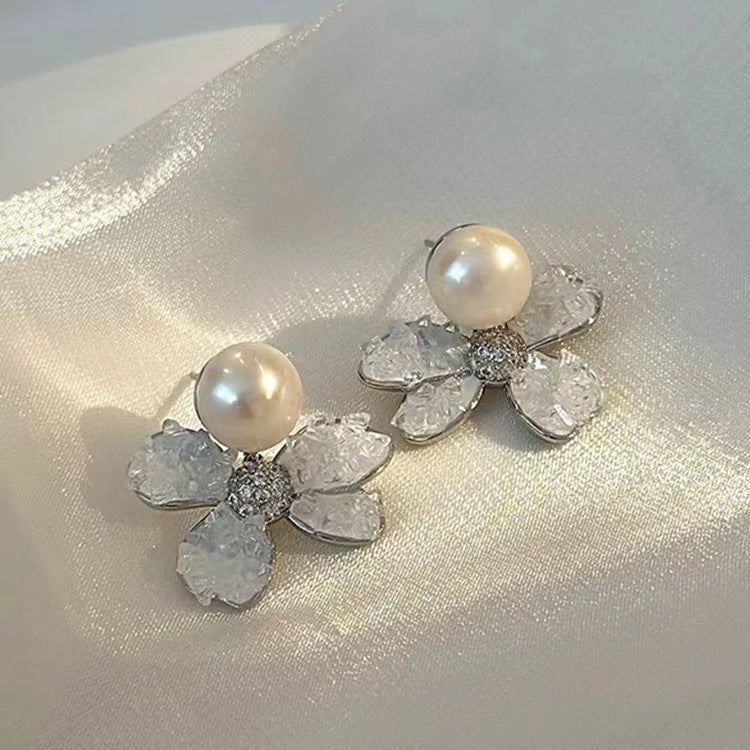 Elegantti Korvarengas jokaiseen tilaisuuteen