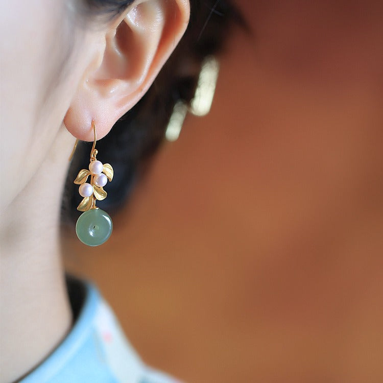 Kaunis Kulta Korvarengas ainutlaatuisella tyylillä