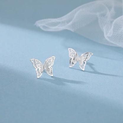 Klassinen Korvarengas ajattomalla viehätyksellä