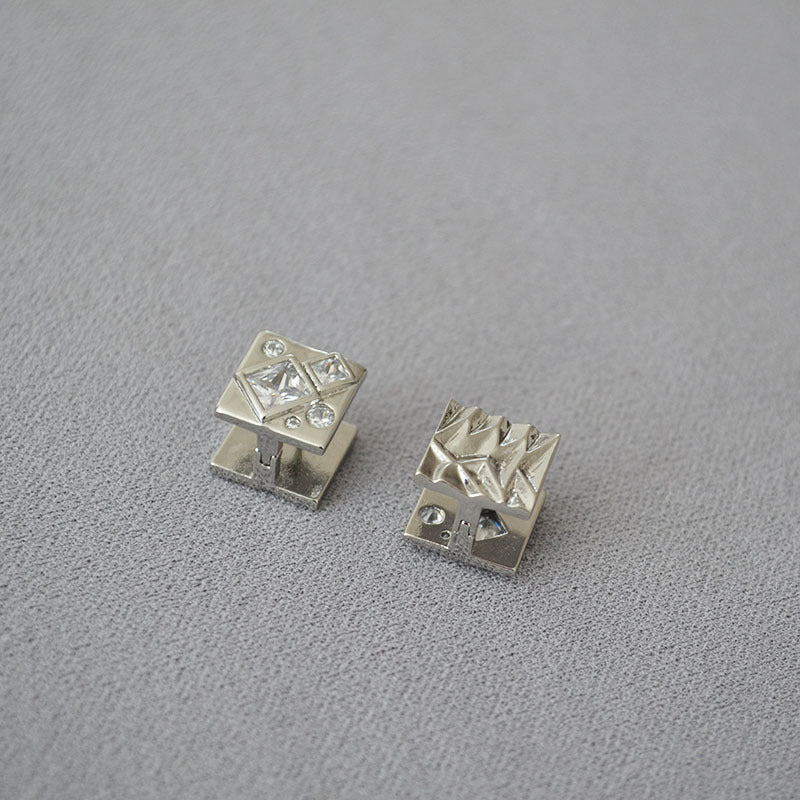 Klassinen Kulta Korvarengas ajattomalla viehätyksellä