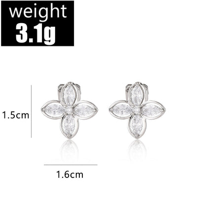 Kaunis Korvarengas ainutlaatuisella tyylillä