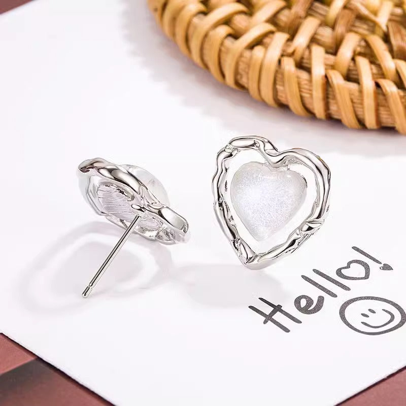 Kaunis Korvarengas ainutlaatuisella tyylillä