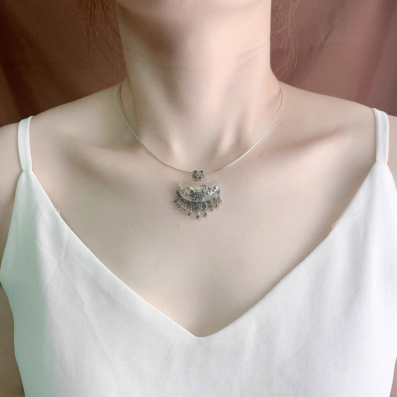 Hurmaava Hopea Kaulakoru jokaiseen tilaisuuteen