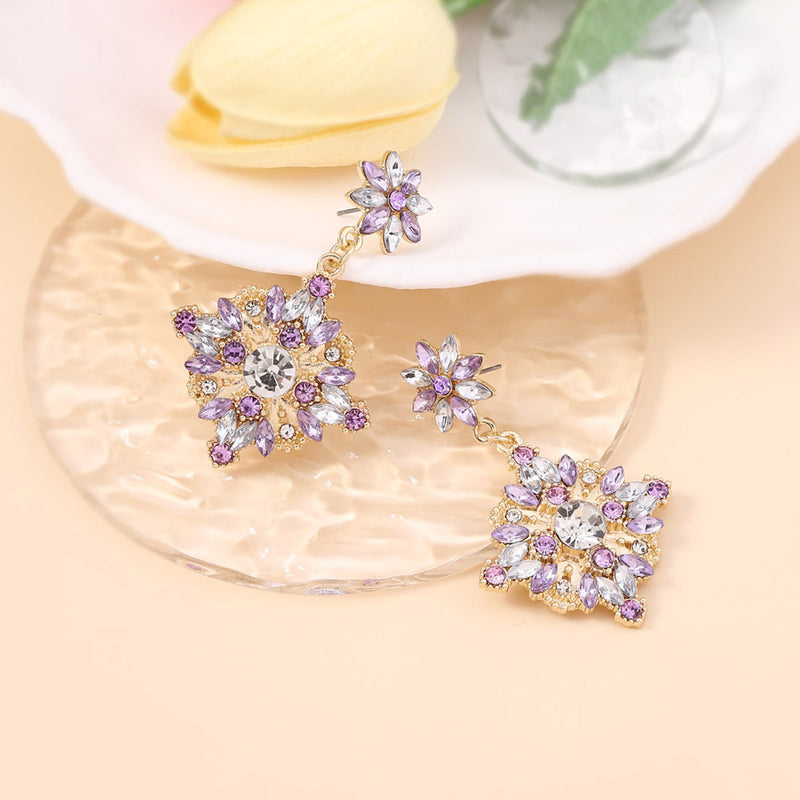 Kaunis Korvarengas ainutlaatuisella tyylillä