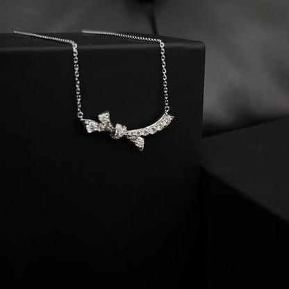 Herkkä käsityö Kaulakoru