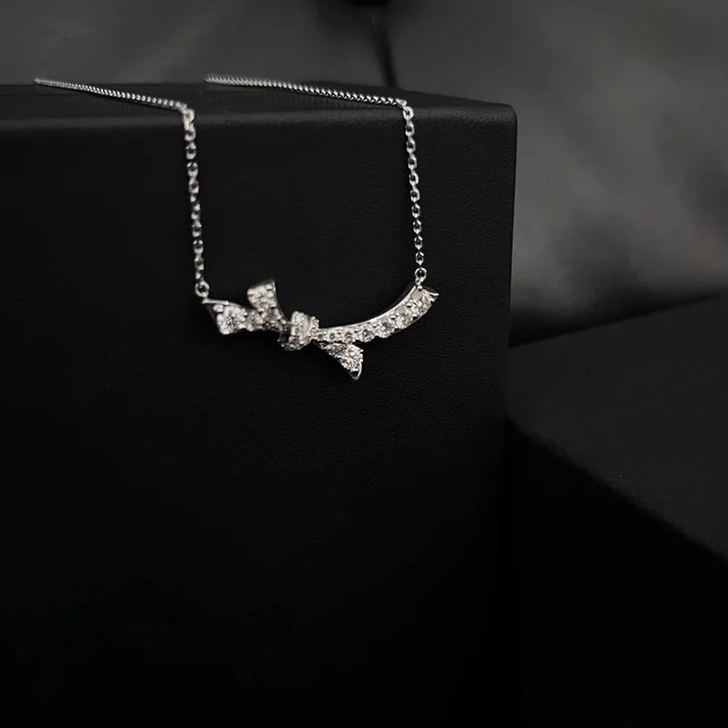 Herkkä käsityö Kaulakoru