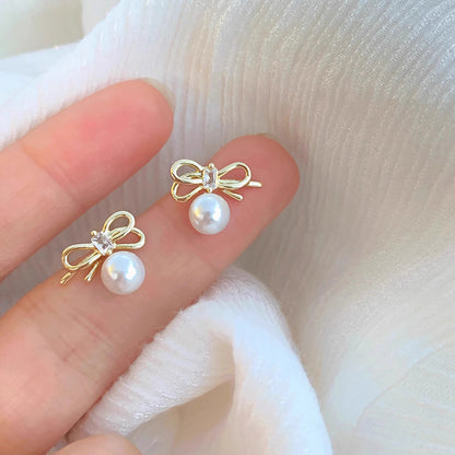 Kaunis Kulta Korvarengas ainutlaatuisella tyylillä