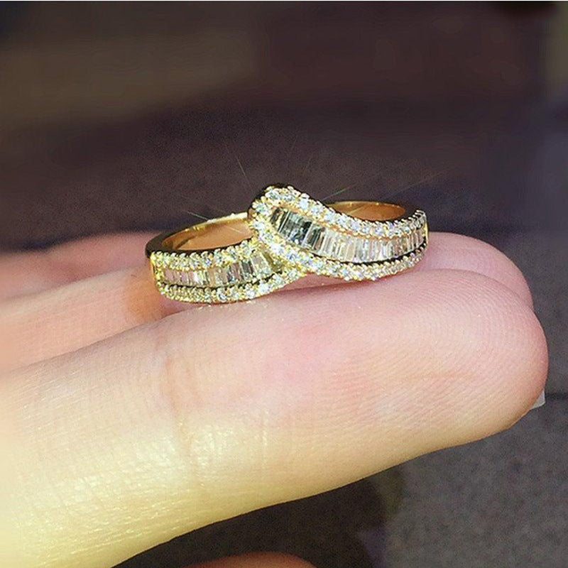 Romanttinen Sormus erityisiin hetkiin