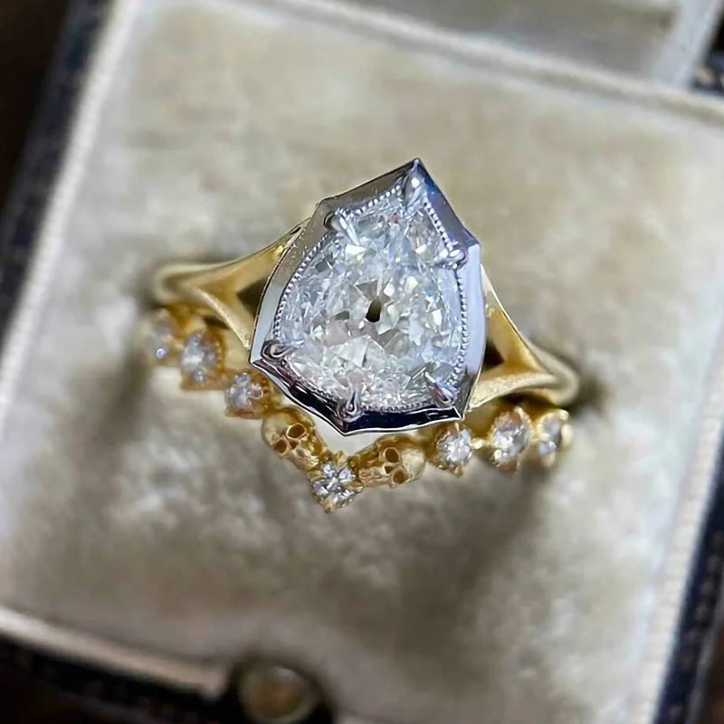 Käsintehty vintage Korusetti