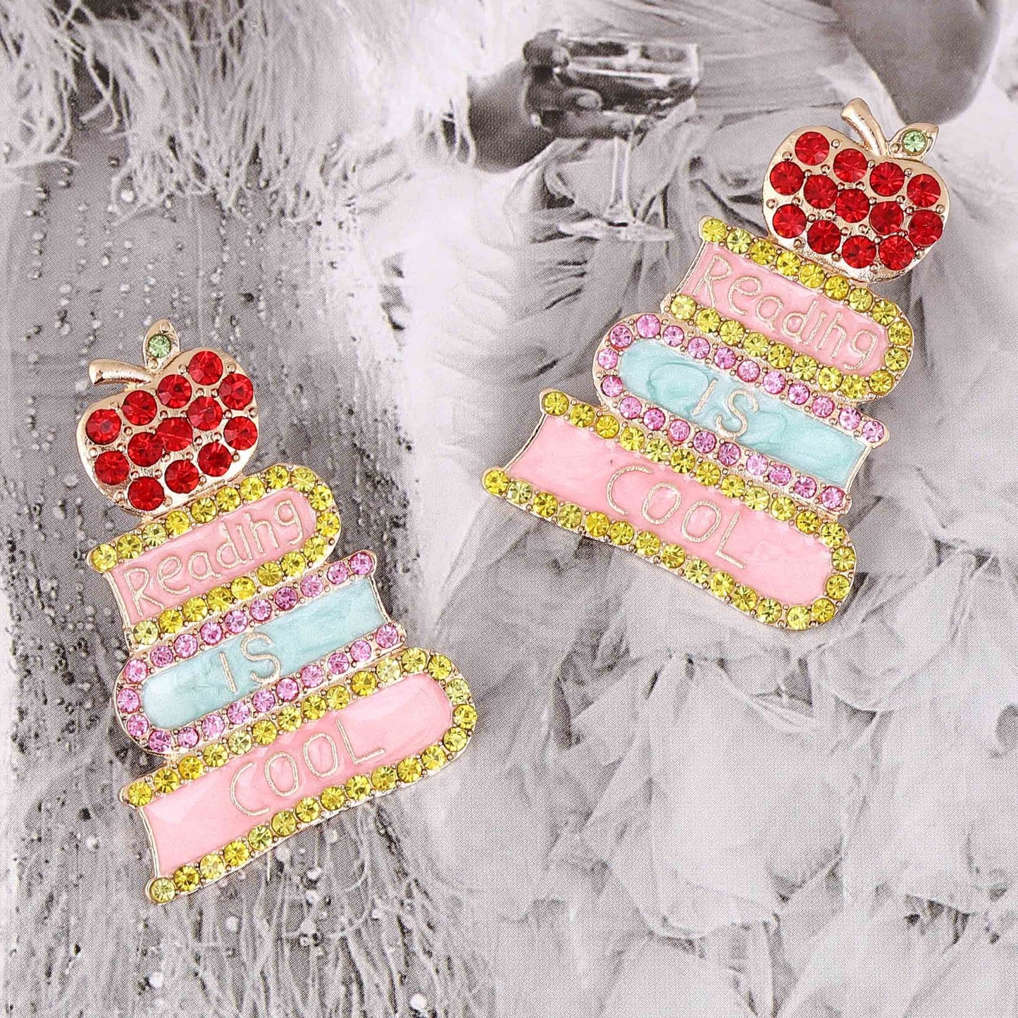 Elegantti Korvarengas jokaiseen tilaisuuteen