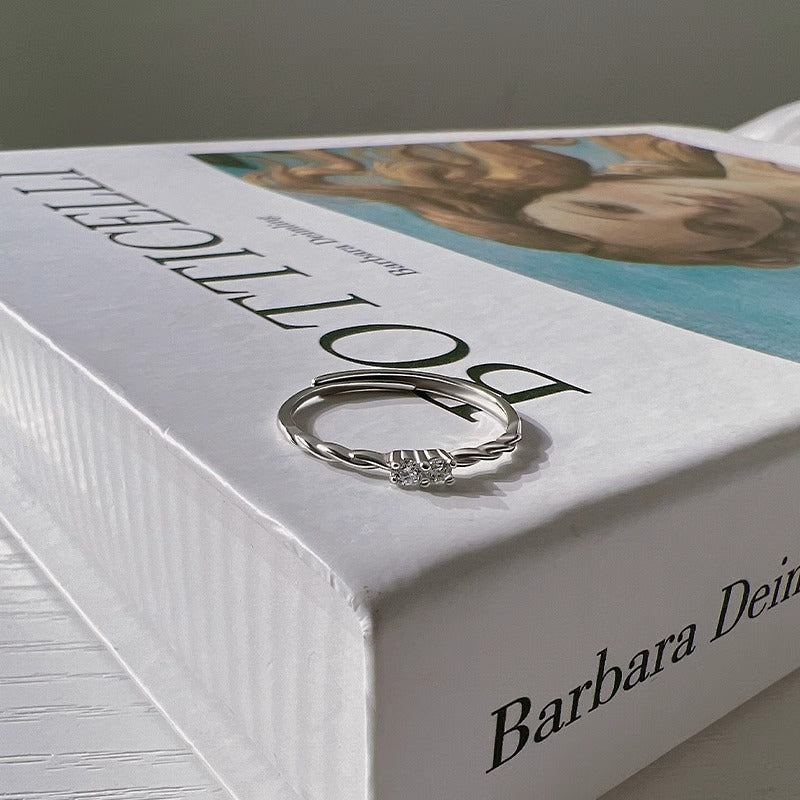 Elegantti Sormus jokaiseen tilaisuuteen