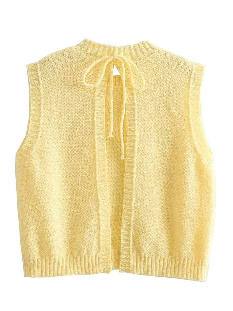Effortlessly Elegant Top with a Timeless Design