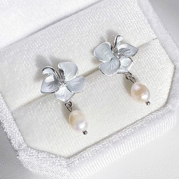 Elegantti Helmi Korvarengas jokaiseen tilaisuuteen