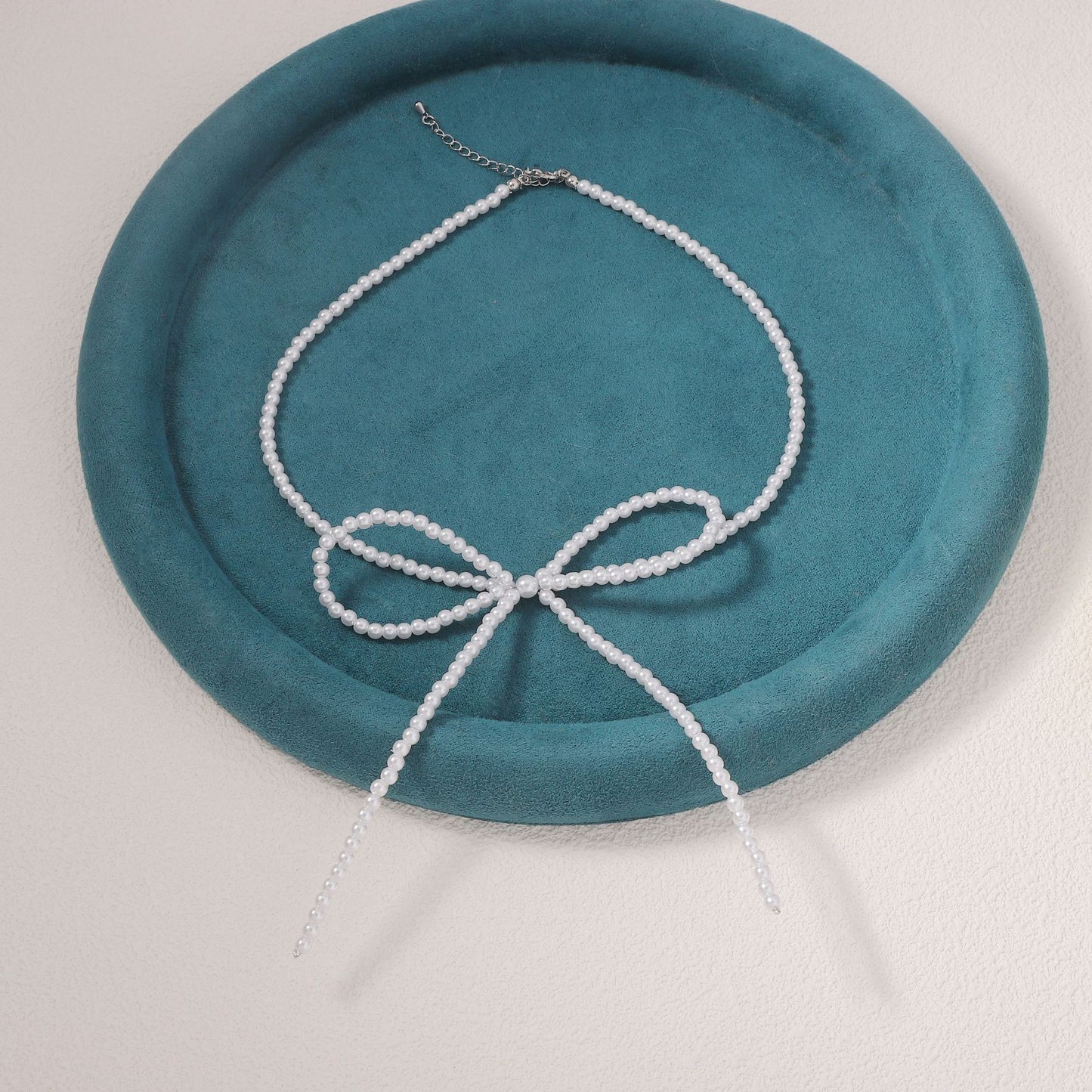 Kaunis Helmi Kaulakoru ainutlaatuisella tyylillä