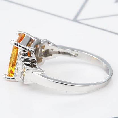 Kaunis Sormus ainutlaatuisella tyylillä