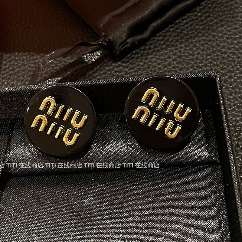 Romanttinen Korvarengas erityisiin hetkiin