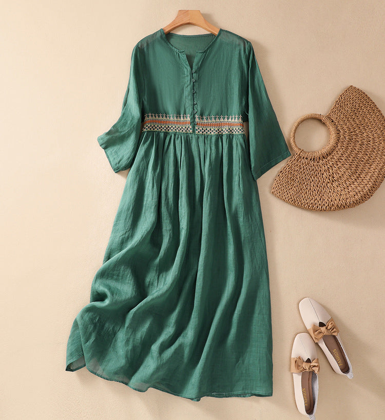 Beautifully Crafted Dress in a Classic Style