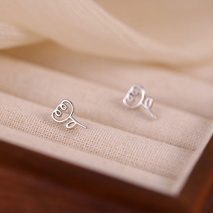 Klassinen Korvarengas ajattomalla viehätyksellä