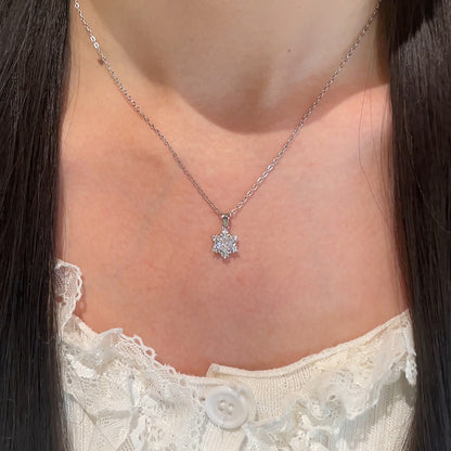 Elegantti Koru jokaiseen tilaisuuteen