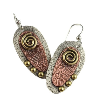 Kaunis Korvarengas ainutlaatuisella tyylillä