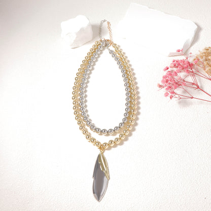 Klassinen Kaulakoru ajattomalla viehätyksellä