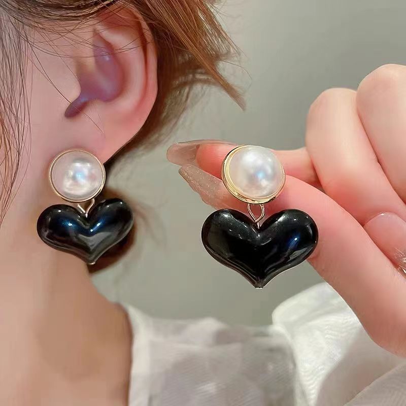 Hurmaava Kulta Korvarengas jokaiseen tilaisuuteen