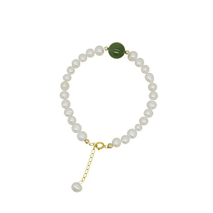 Klassinen Helmi Rannekoru ajattomalla viehätyksellä