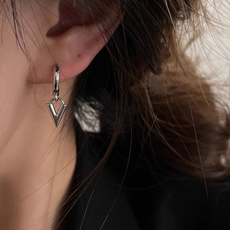 Klassinen Korvarengas ajattomalla viehätyksellä