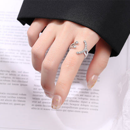 Kaunis Sormus ainutlaatuisella tyylillä