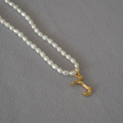 Hurmaava Helmi Kaulakoru jokaiseen tilaisuuteen