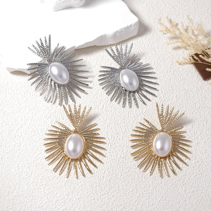 Klassinen Helmi Korvarengas ajattomalla viehätyksellä