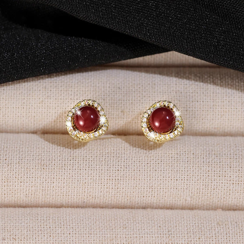 Kaunis Koru ainutlaatuisella tyylillä