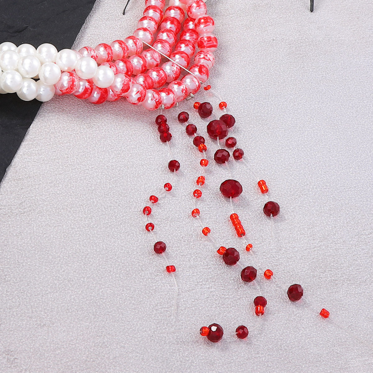 Hurmaava Kaulakoru jokaiseen tilaisuuteen