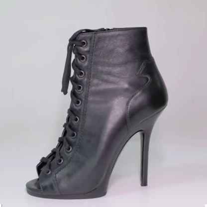 Klassiset Ortopediset Saappaat Ajattomalla Tyylillä