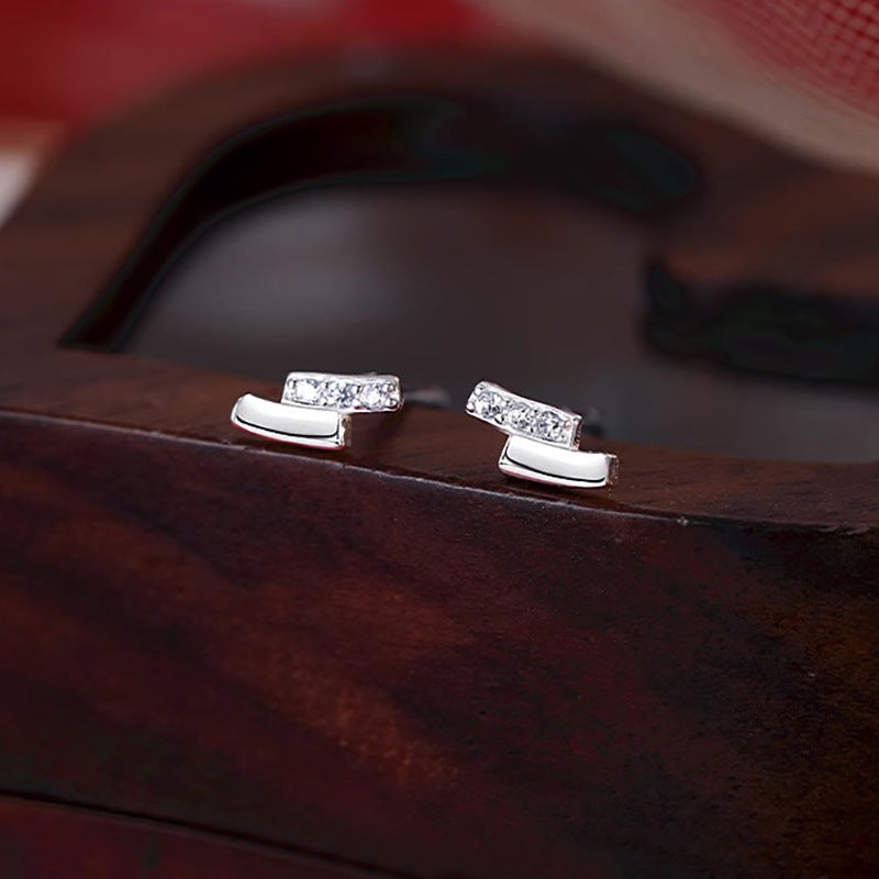 Elegantti Korvarengas jokaiseen tilaisuuteen