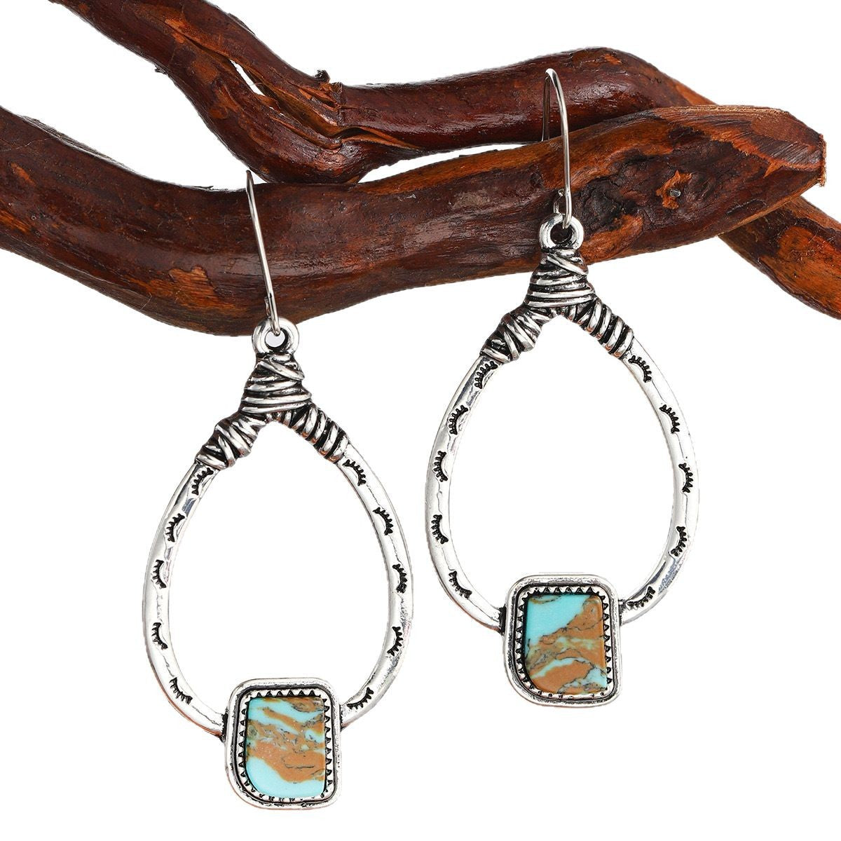 Hurmaava Korvarengas jokaiseen tilaisuuteen