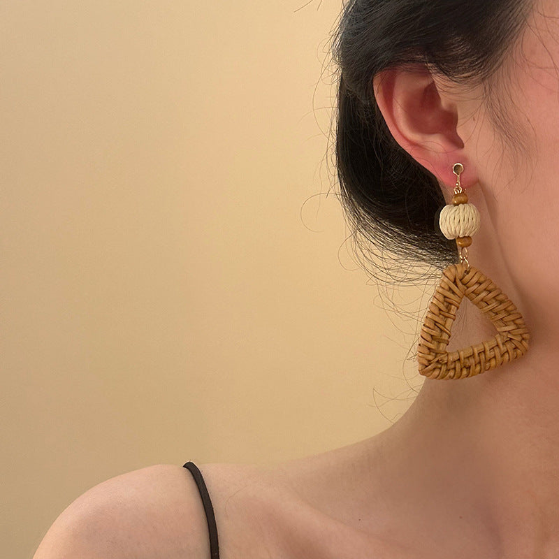 Käsintehty vintage Korvarengas