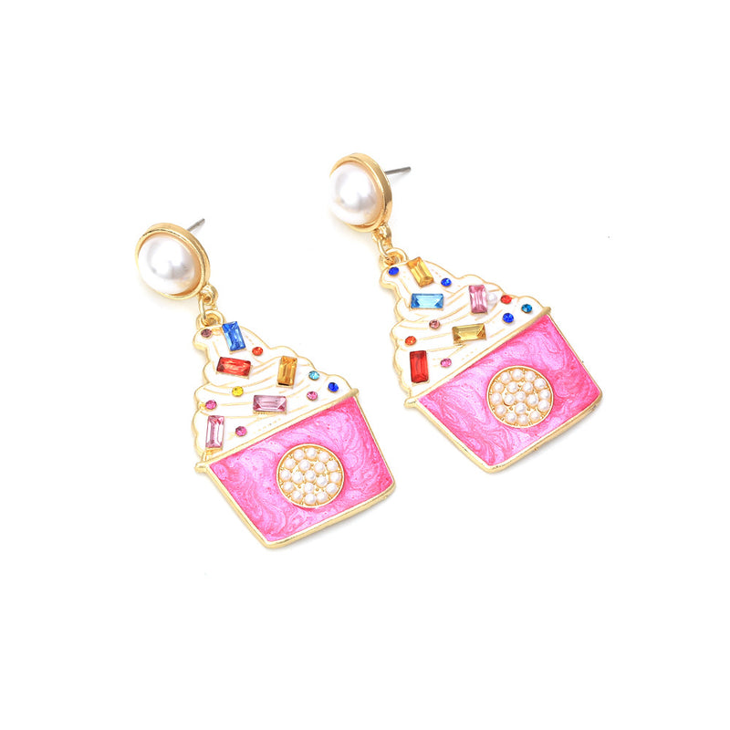 Hurmaava Helmi Korvarengas jokaiseen tilaisuuteen